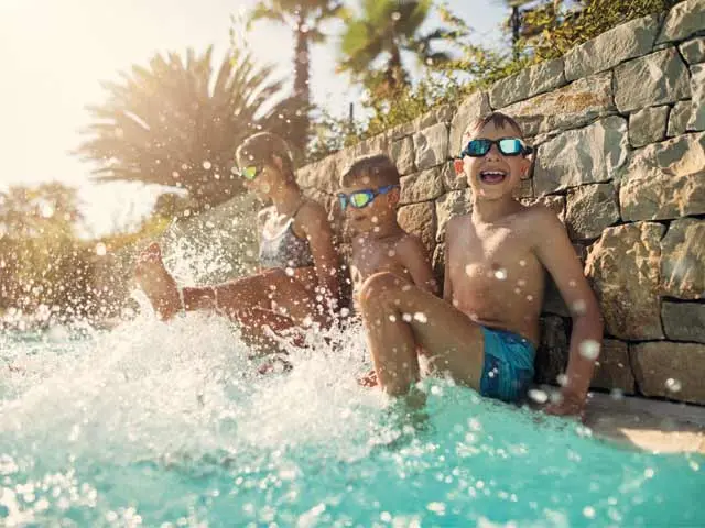 Pool für Familie Kinder planschen